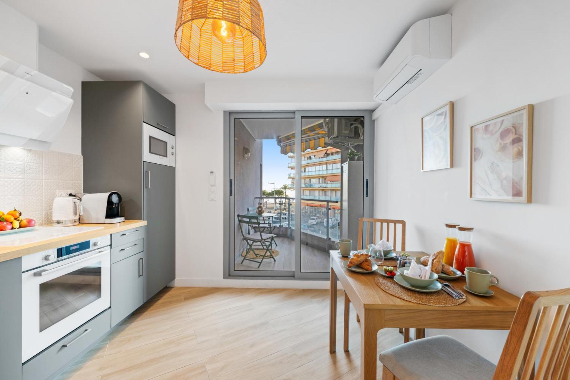Appartement Bord De Mer « La Petite Ma-Line » Cagnes-sur-Mer Exterior foto