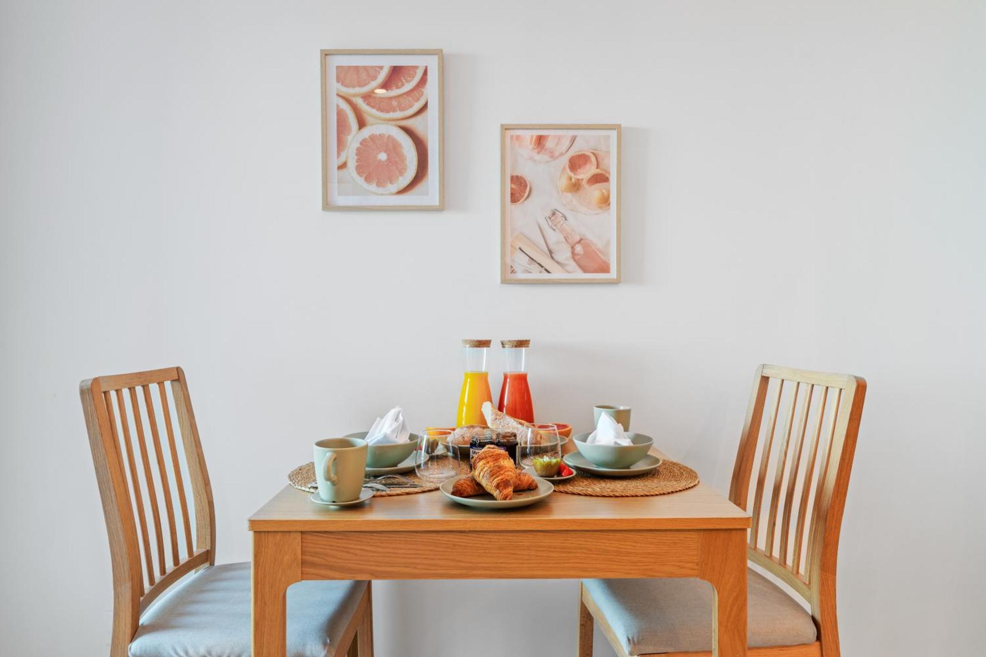 Appartement Bord De Mer « La Petite Ma-Line » Cagnes-sur-Mer Exterior foto